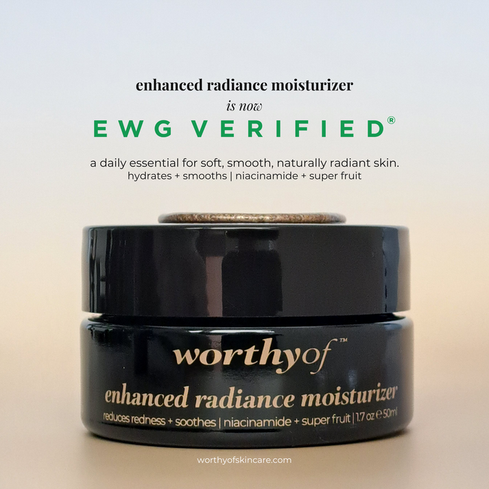 WorthyOf Skincare Enhanced Radiance Moisturizer! Say hello to calmer, glowier skin with the WorthyOf Skincare Enhanced Radiance Moisturizer. If you’re dealing with rosacea, dryness, dullness, or uneven tone, this daily moisturizer is your new best friend. It’s packed with skin-loving niacinamide and a mix of powerful super fruits like watermelon, avocado, and grape seed oils to nourish, hydrate, and smooth your skin. The refreshing cucumber and spearmint scent comes from organic hydrosols, making your skincare routine feel like a mini spa moment.